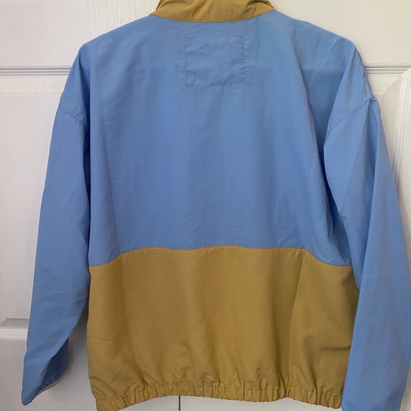Billabong daybreak windbreaker! - Picture 3 of 4